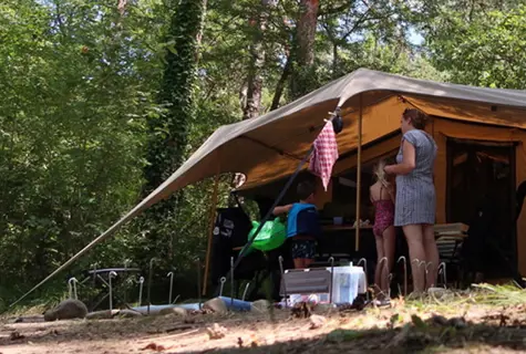 De 15 mooiste kleine campings van Frankrijk